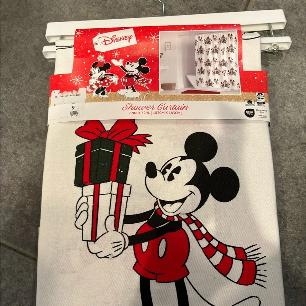 Disney Mickey Minnie. Christmas 72x72 shower curtain